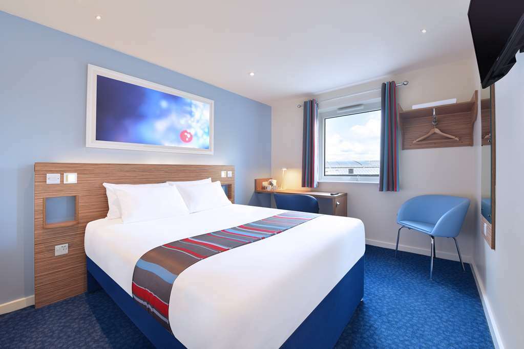 Travelodge Swindon Central Δωμάτιο φωτογραφία