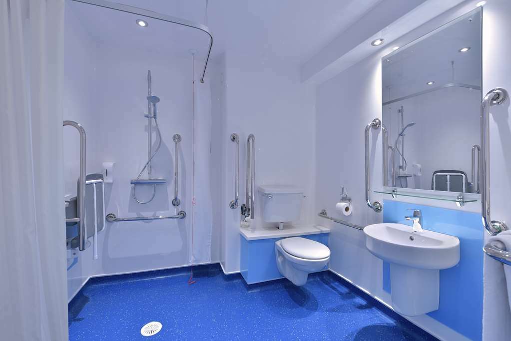 Travelodge Swindon Central Δωμάτιο φωτογραφία